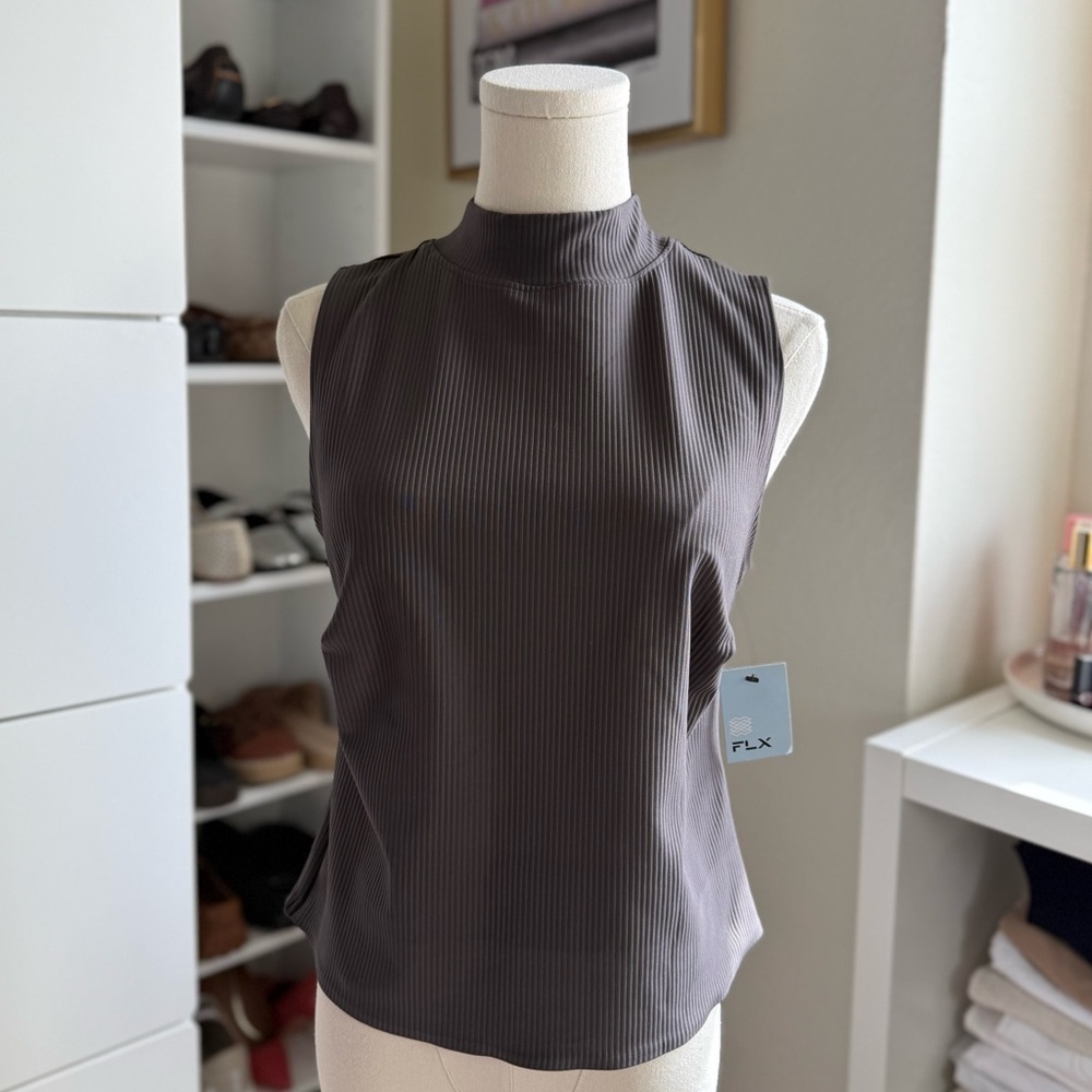 NWT FLX Gray Sleeveless Ribbed Mock Neck Active Wear Sport Tank Top Size Medium